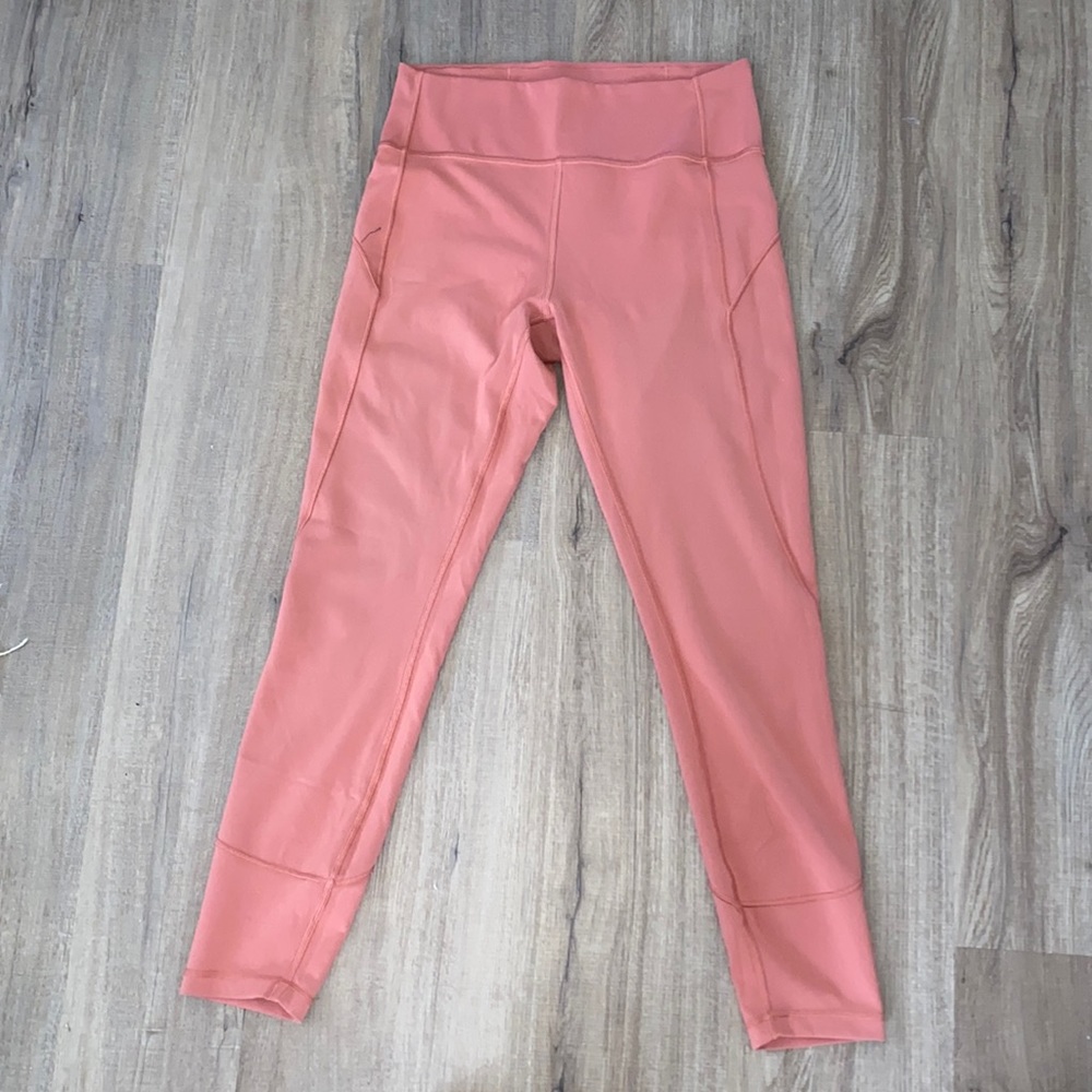 Lulu lemon SIZE 8 peach colored leggings perfect condition